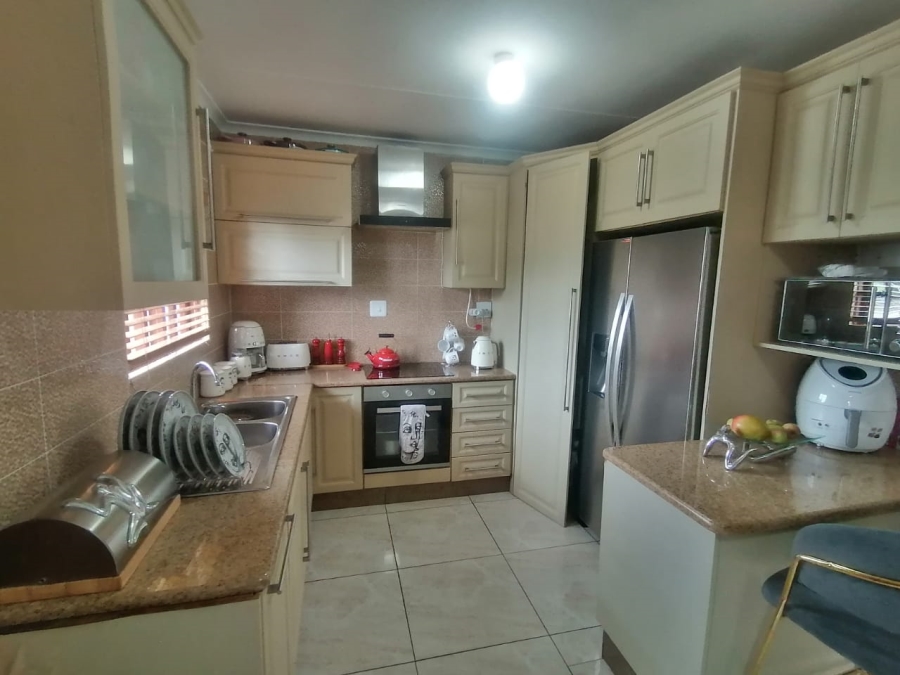 3 Bedroom Property for Sale in New Germany KwaZulu-Natal