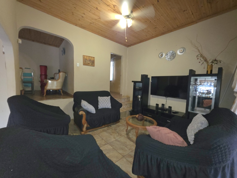 To Let 4 Bedroom Property for Rent in Fairview KwaZulu-Natal