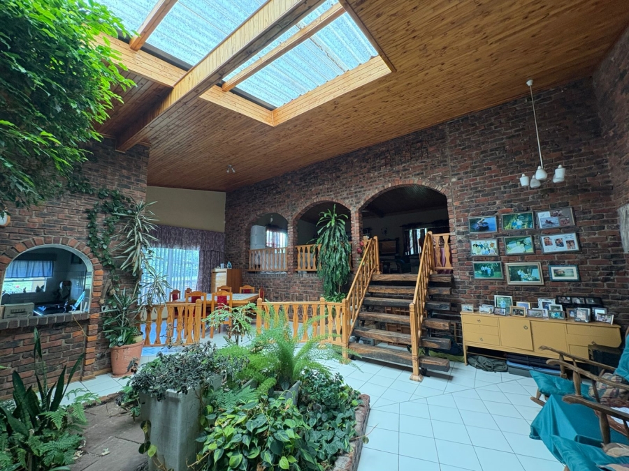 3 Bedroom Property for Sale in Schuinshoogte KwaZulu-Natal