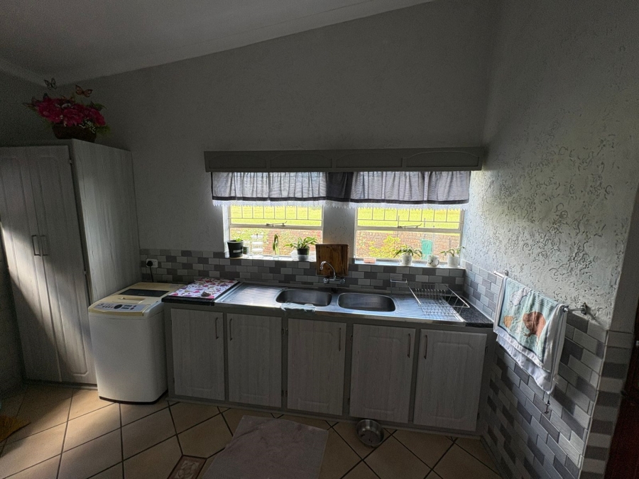 3 Bedroom Property for Sale in Schuinshoogte KwaZulu-Natal