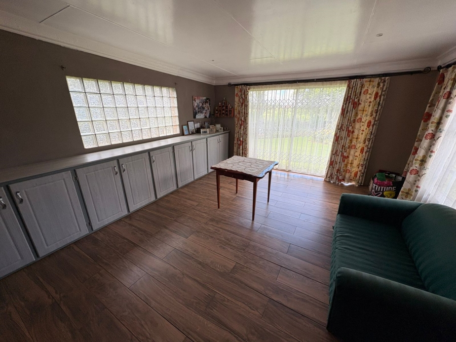 3 Bedroom Property for Sale in Schuinshoogte KwaZulu-Natal