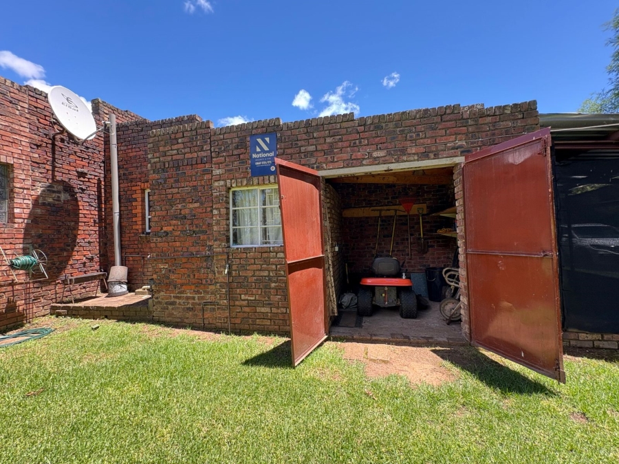 3 Bedroom Property for Sale in Schuinshoogte KwaZulu-Natal