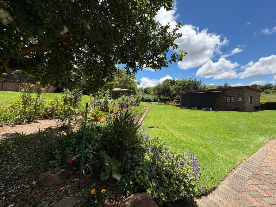 3 Bedroom Property for Sale in Schuinshoogte KwaZulu-Natal