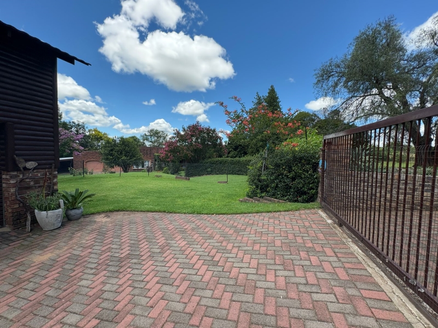 3 Bedroom Property for Sale in Schuinshoogte KwaZulu-Natal