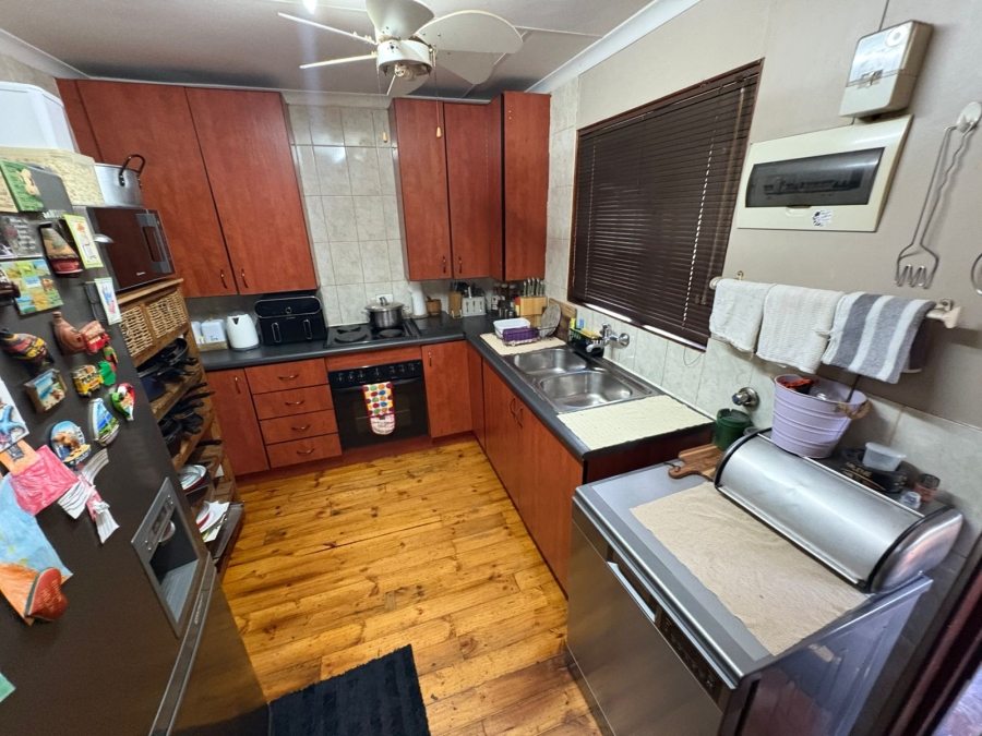 3 Bedroom Property for Sale in Schuinshoogte KwaZulu-Natal