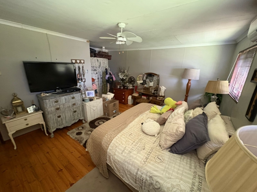 3 Bedroom Property for Sale in Schuinshoogte KwaZulu-Natal