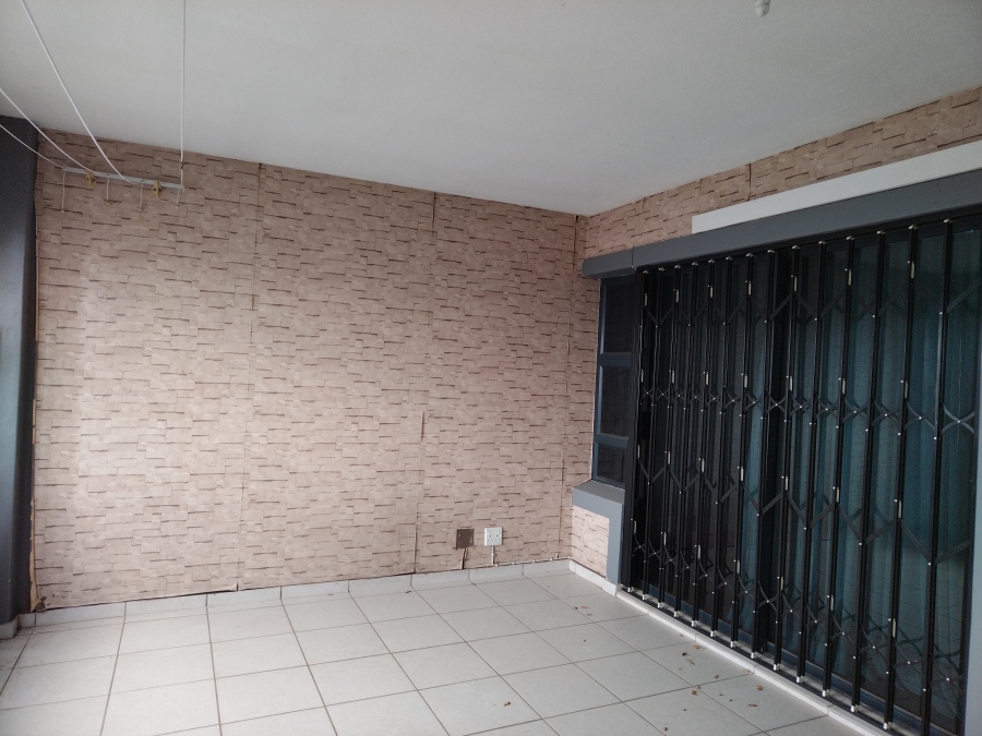 2 Bedroom Property for Sale in Glenwood KwaZulu-Natal