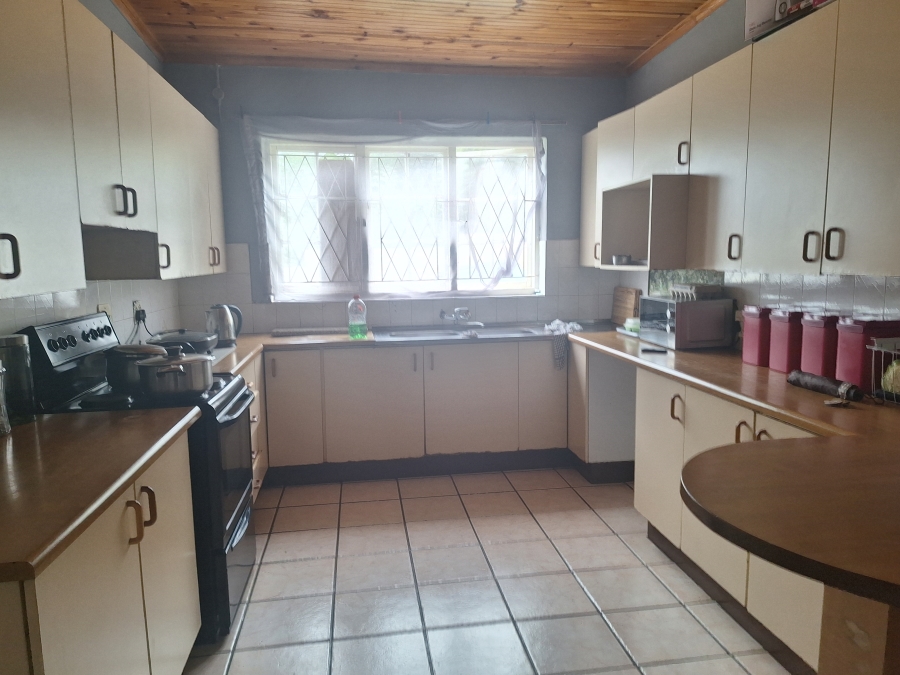 5 Bedroom Property for Sale in Ixopo KwaZulu-Natal