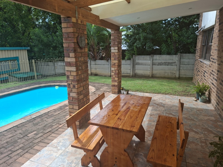 3 Bedroom Property for Sale in Pioneer Park KwaZulu-Natal