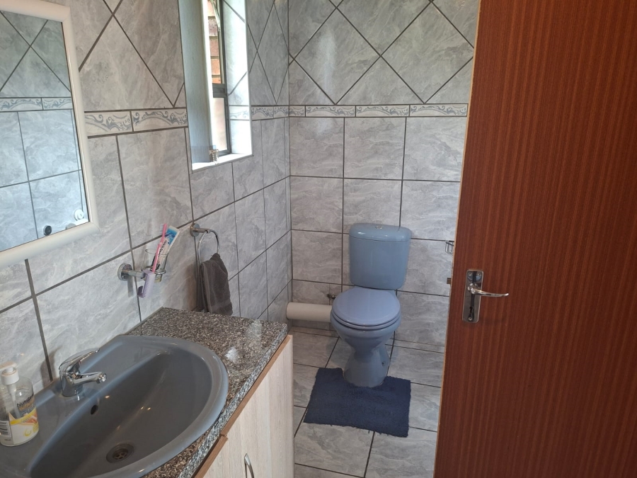 3 Bedroom Property for Sale in Pioneer Park KwaZulu-Natal