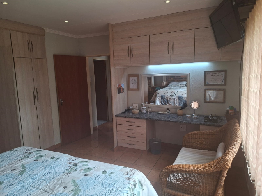 3 Bedroom Property for Sale in Pioneer Park KwaZulu-Natal