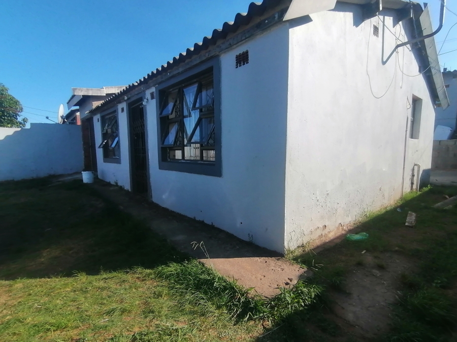2 Bedroom Property for Sale in KwaMashu K KwaZulu-Natal