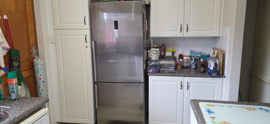 2 Bedroom Property for Sale in Amber Lee KwaZulu-Natal