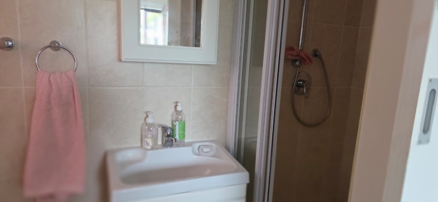 2 Bedroom Property for Sale in Amber Lee KwaZulu-Natal