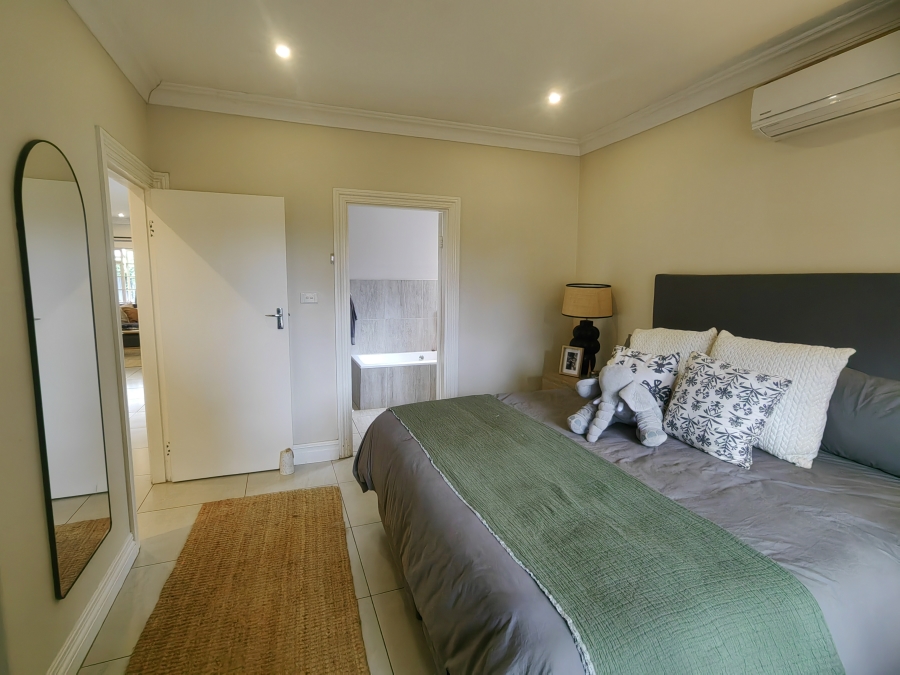 To Let 2 Bedroom Property for Rent in Durban North KwaZulu-Natal