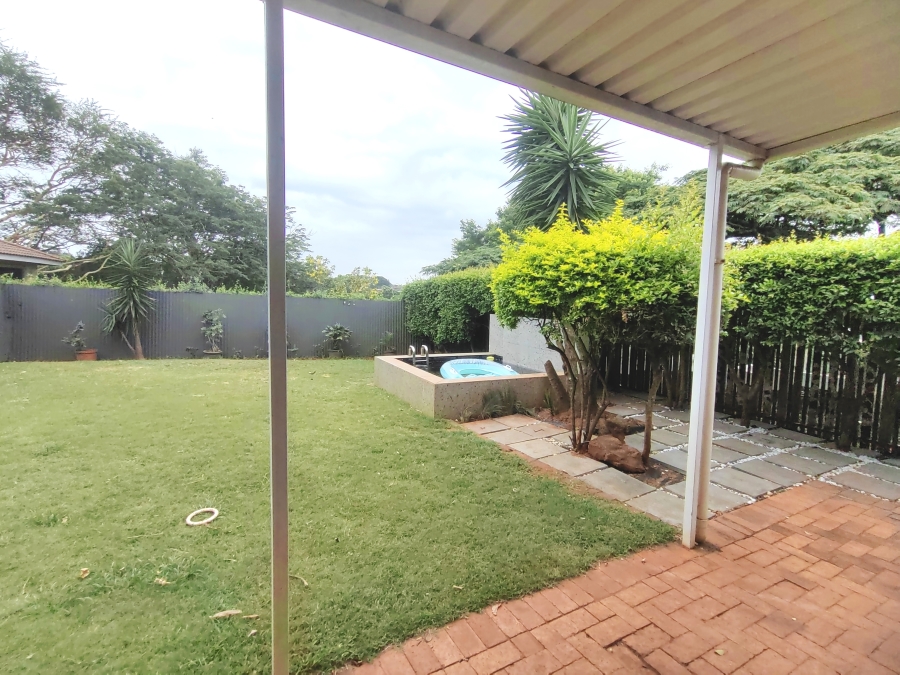 To Let 2 Bedroom Property for Rent in Durban North KwaZulu-Natal