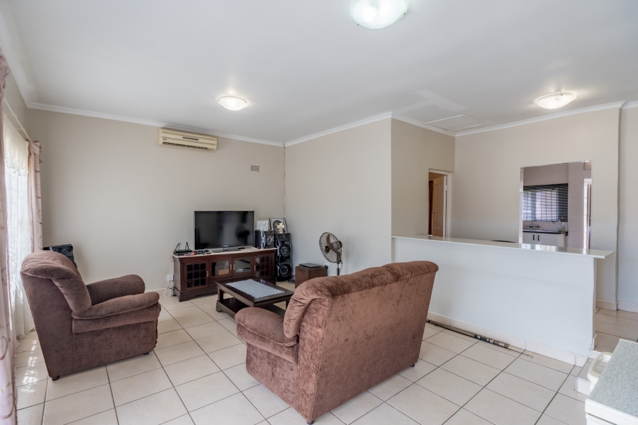 6 Bedroom Property for Sale in Sydenham KwaZulu-Natal