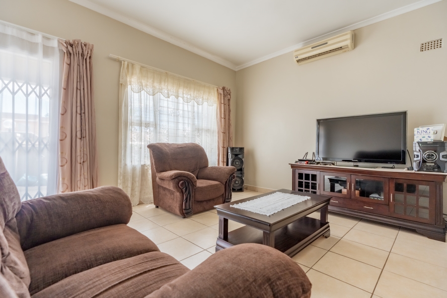 6 Bedroom Property for Sale in Sydenham KwaZulu-Natal