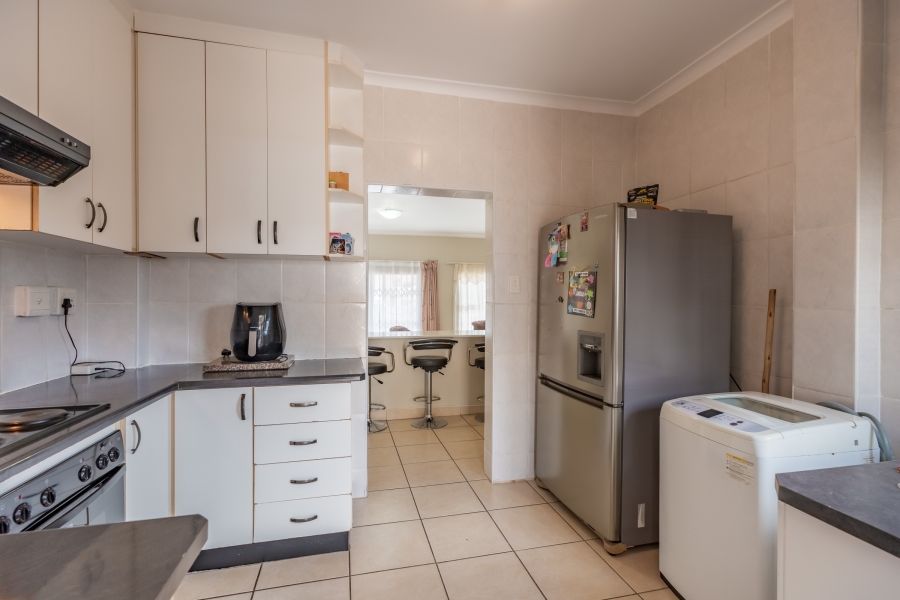 6 Bedroom Property for Sale in Sydenham KwaZulu-Natal