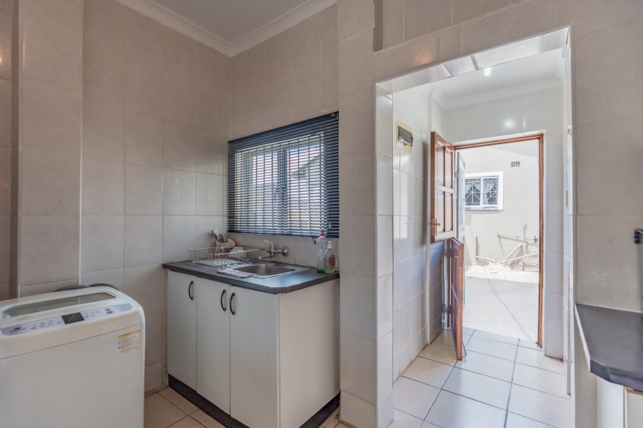 6 Bedroom Property for Sale in Sydenham KwaZulu-Natal