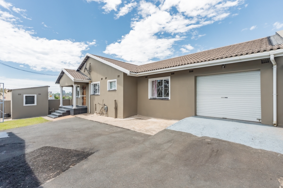 6 Bedroom Property for Sale in Sydenham KwaZulu-Natal