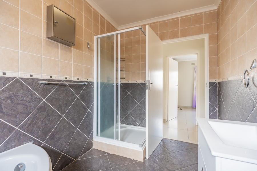 6 Bedroom Property for Sale in Sydenham KwaZulu-Natal