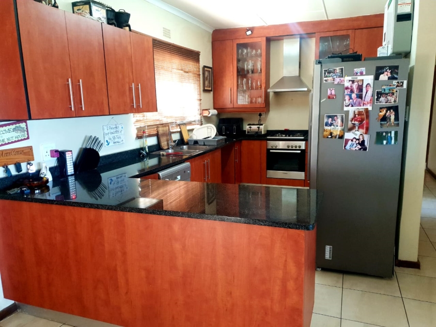 4 Bedroom Property for Sale in Elysium KwaZulu-Natal