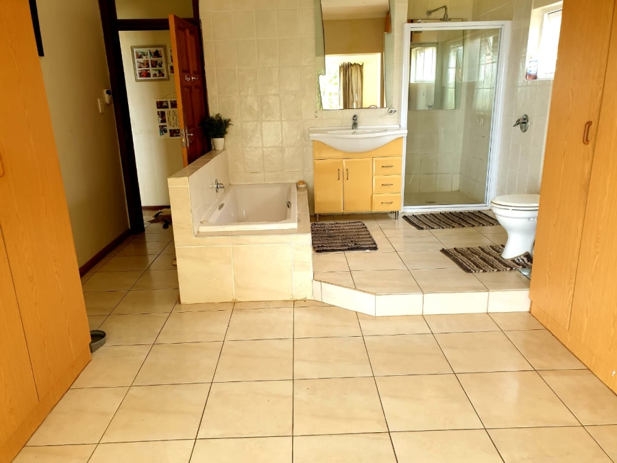 4 Bedroom Property for Sale in Elysium KwaZulu-Natal