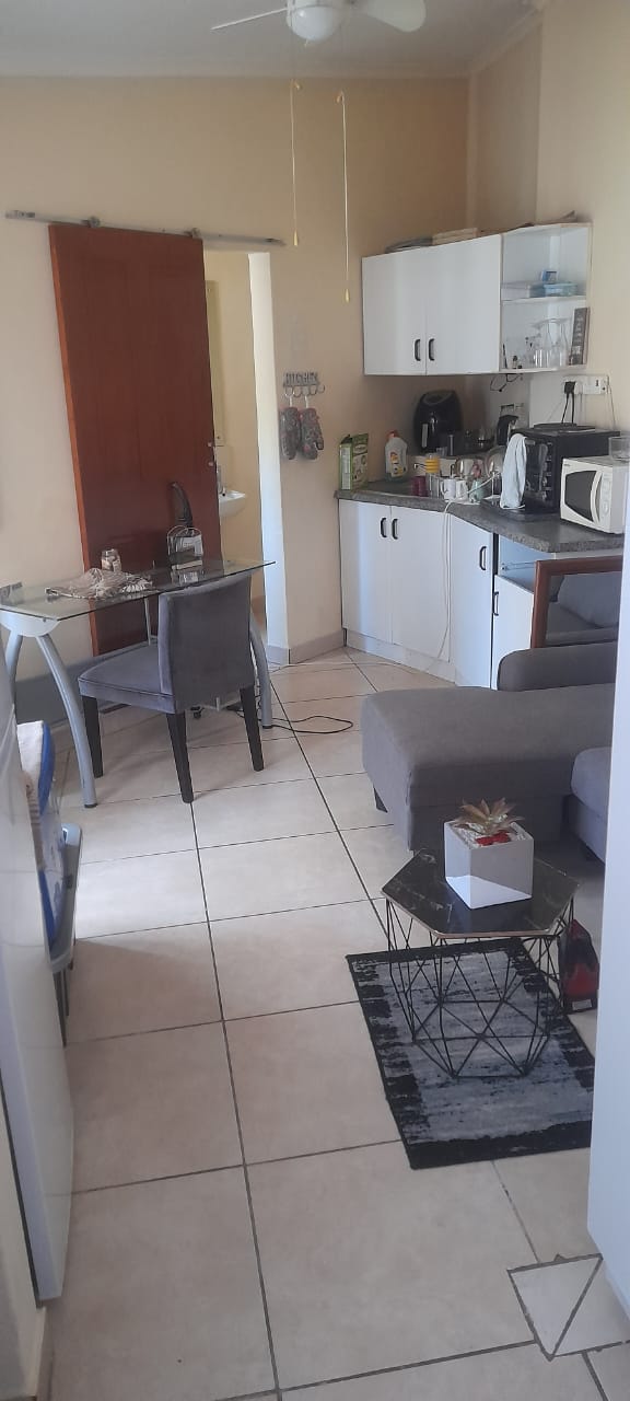 To Let 1 Bedroom Property for Rent in Morningside KwaZulu-Natal