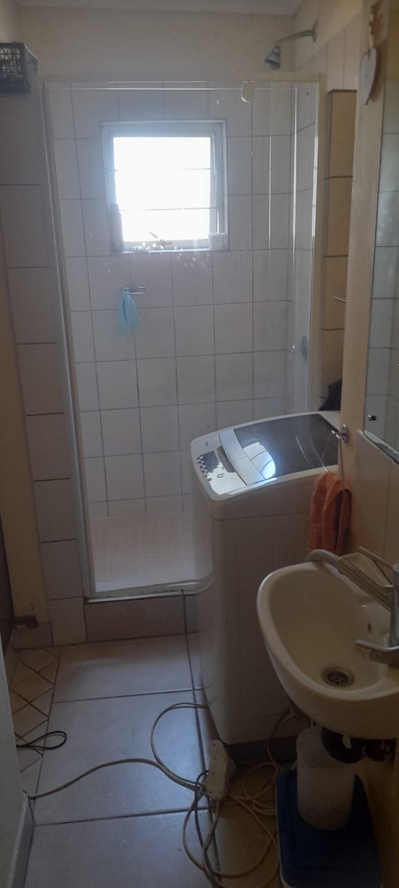 To Let 1 Bedroom Property for Rent in Morningside KwaZulu-Natal