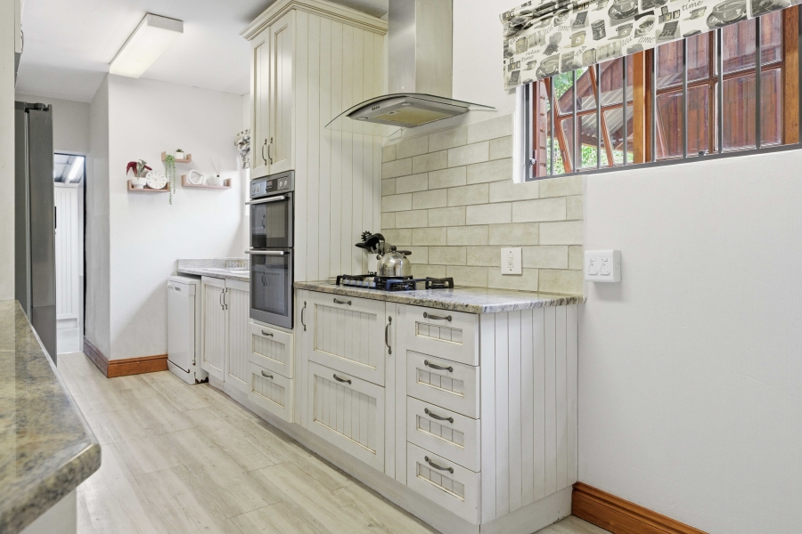 5 Bedroom Property for Sale in Hillcrest Park KwaZulu-Natal