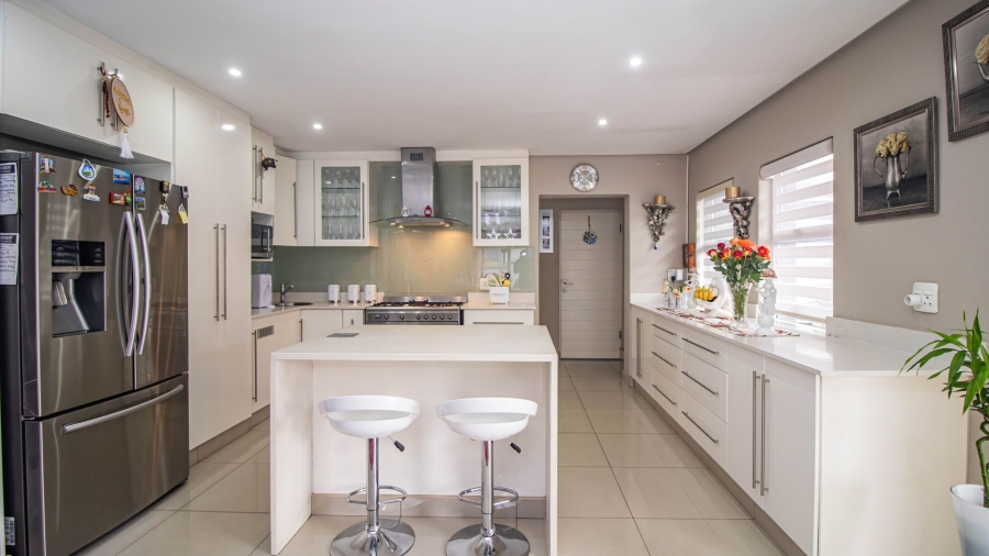 4 Bedroom Property for Sale in Montrose KwaZulu-Natal