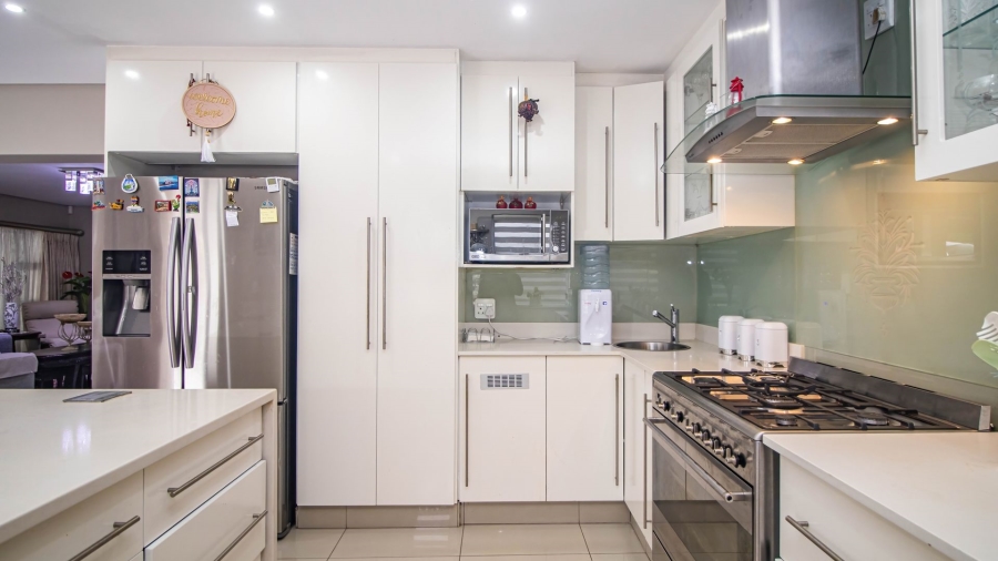 4 Bedroom Property for Sale in Montrose KwaZulu-Natal