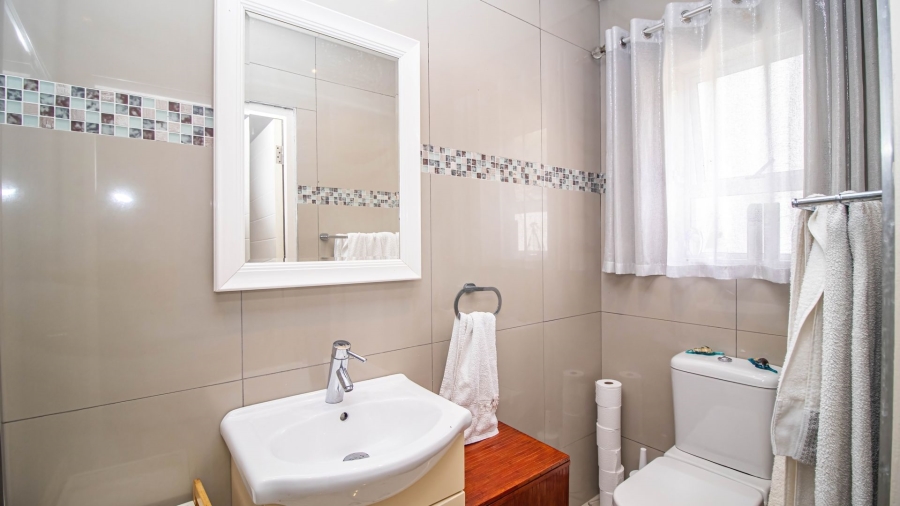 4 Bedroom Property for Sale in Montrose KwaZulu-Natal