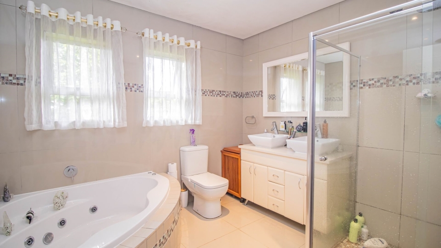 4 Bedroom Property for Sale in Montrose KwaZulu-Natal