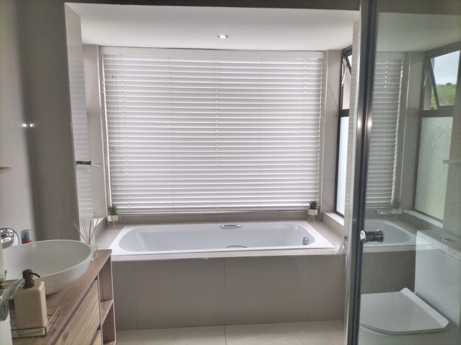 To Let 3 Bedroom Property for Rent in Palm Lakes Estate KwaZulu-Natal