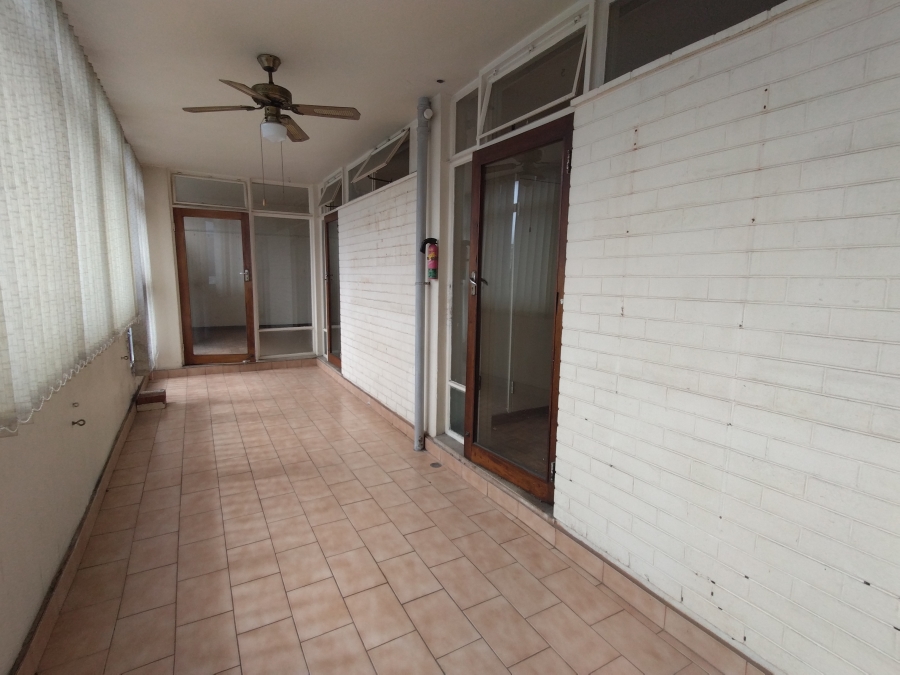 2 Bedroom Property for Sale in Durban Central KwaZulu-Natal