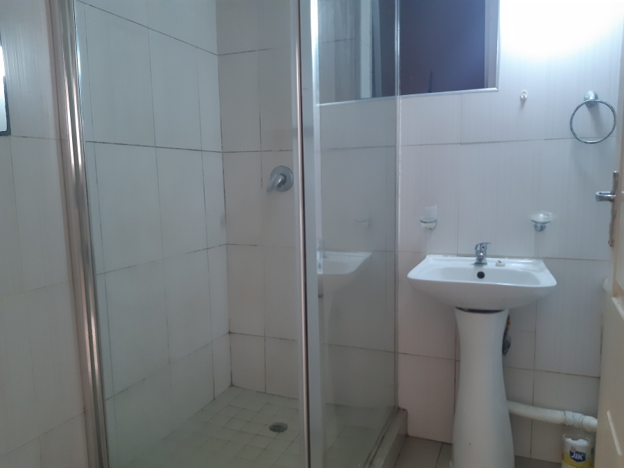 To Let 1 Bedroom Property for Rent in Amanzimtoti KwaZulu-Natal