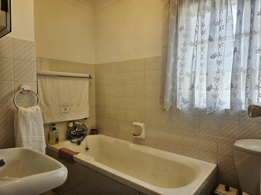 3 Bedroom Property for Sale in Sherwood KwaZulu-Natal