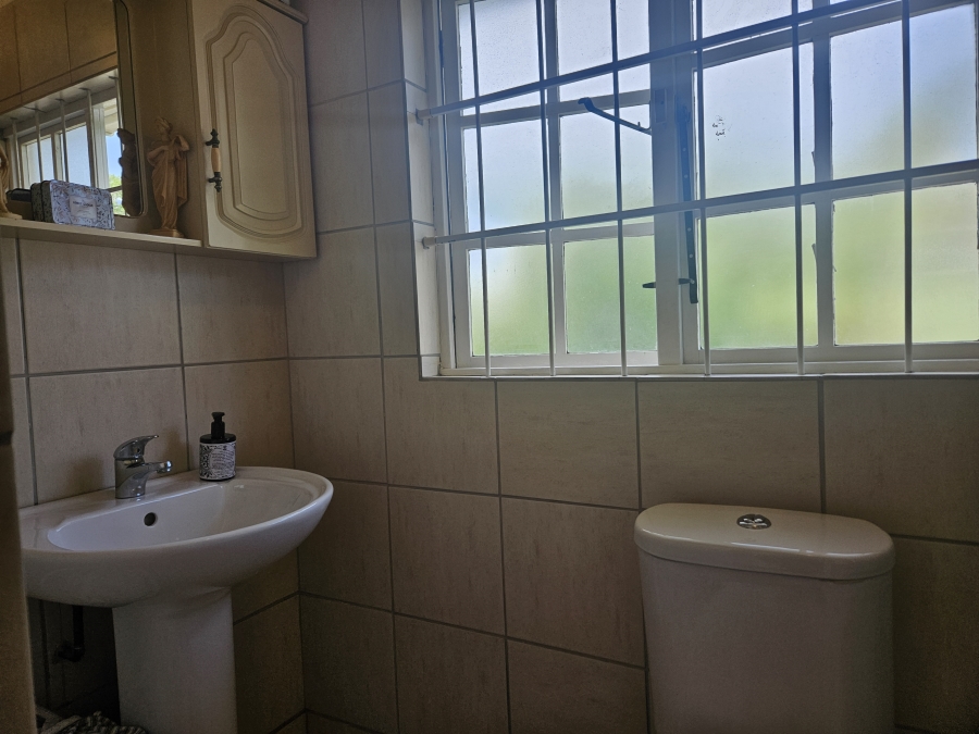 3 Bedroom Property for Sale in Sherwood KwaZulu-Natal