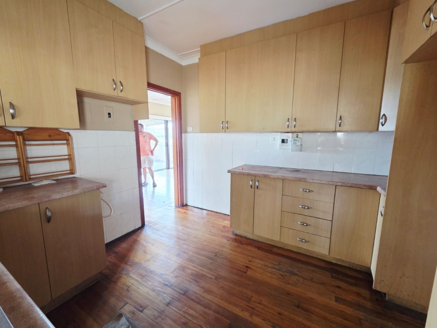 7 Bedroom Property for Sale in Bluff KwaZulu-Natal