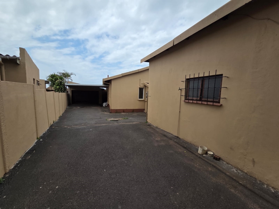 7 Bedroom Property for Sale in Bluff KwaZulu-Natal