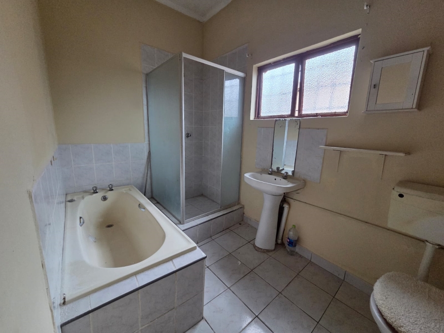 7 Bedroom Property for Sale in Bluff KwaZulu-Natal