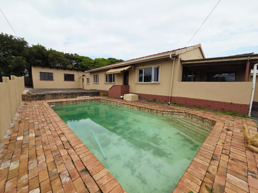 7 Bedroom Property for Sale in Bluff KwaZulu-Natal