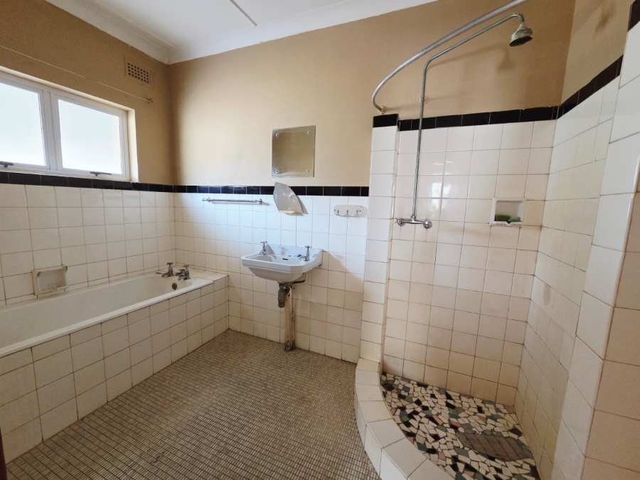 7 Bedroom Property for Sale in Bluff KwaZulu-Natal