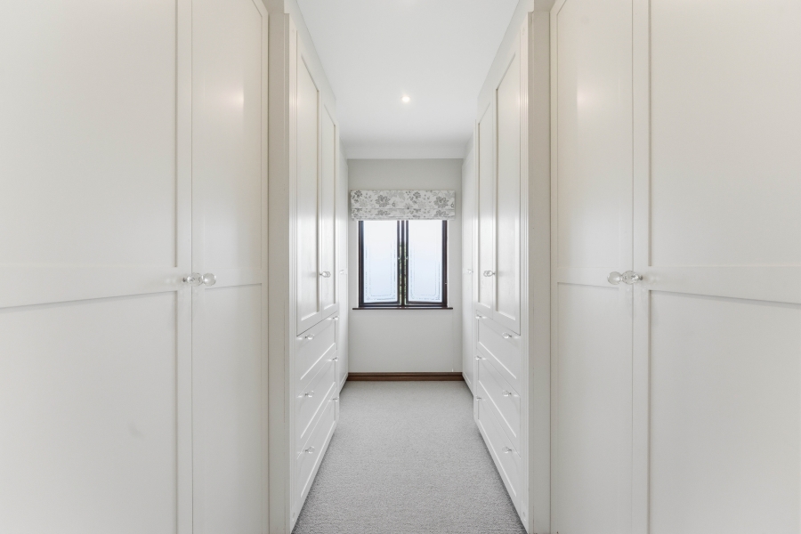 6 Bedroom Property for Sale in Kirtlington Park KwaZulu-Natal