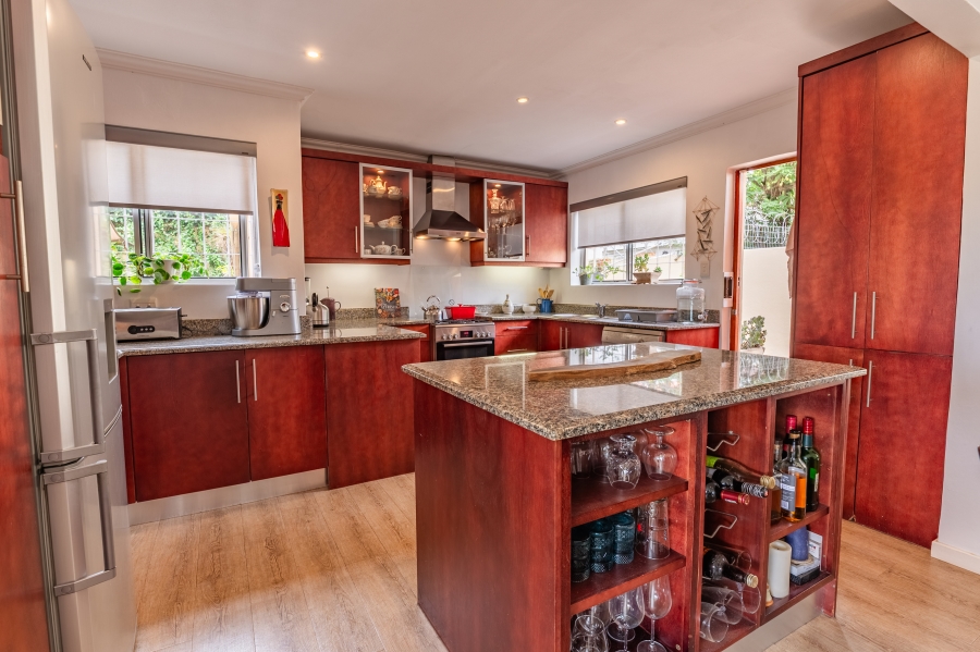 3 Bedroom Property for Sale in Essenwood KwaZulu-Natal