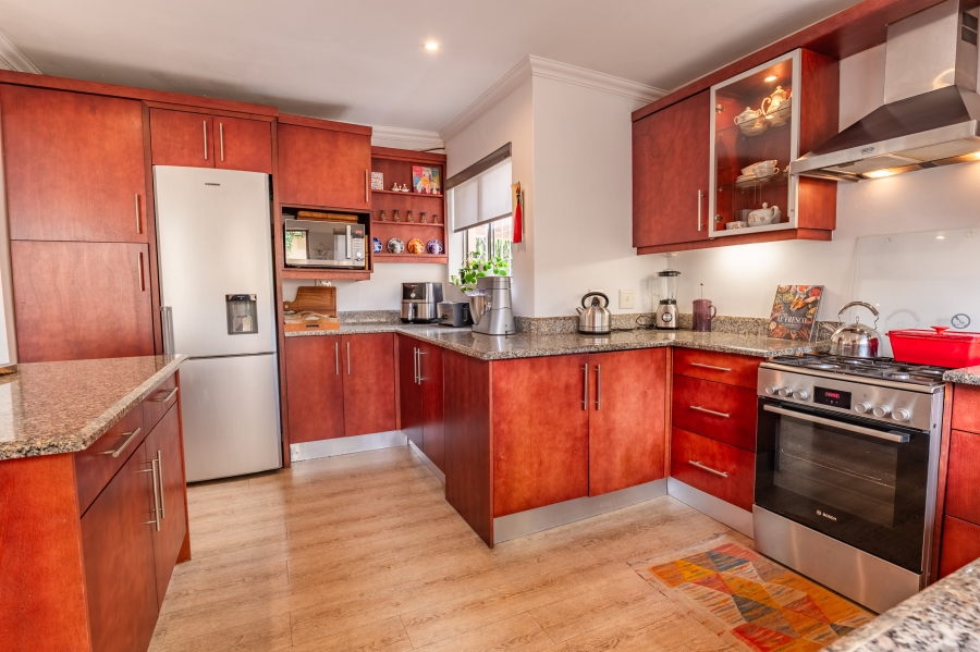 3 Bedroom Property for Sale in Essenwood KwaZulu-Natal