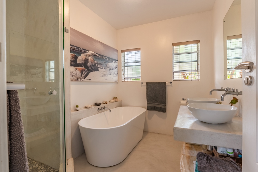 3 Bedroom Property for Sale in Essenwood KwaZulu-Natal