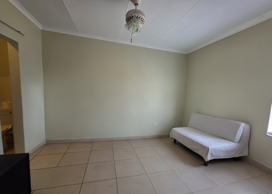 2 Bedroom Property for Sale in Empangeni Central KwaZulu-Natal